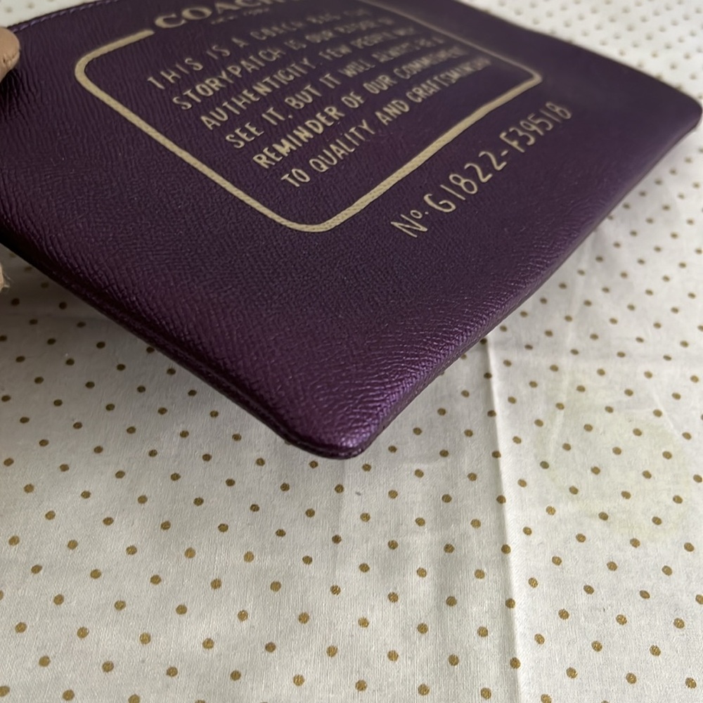 COACH Story patch city clutch with strap - Picture 6 of 8